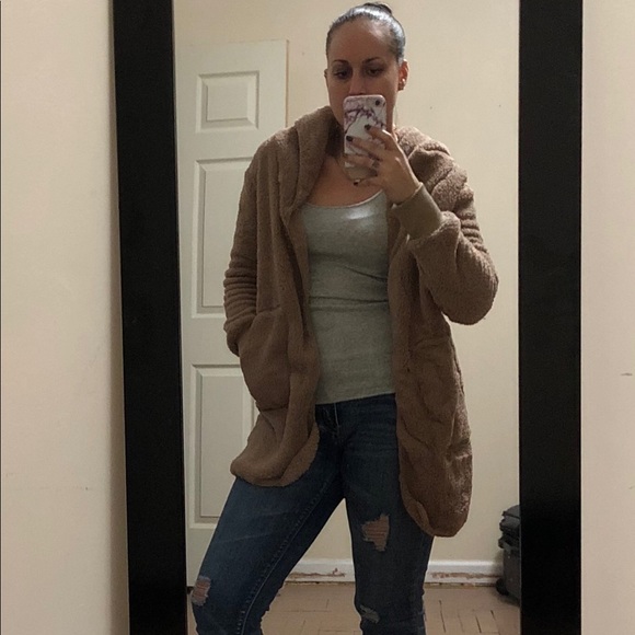 LAST ONE❗️SOFT COZY Hooded Jacket - Medium - Picture 7 of 7